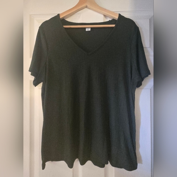 Old Navy V-Neck Top - Picture 1 of 6